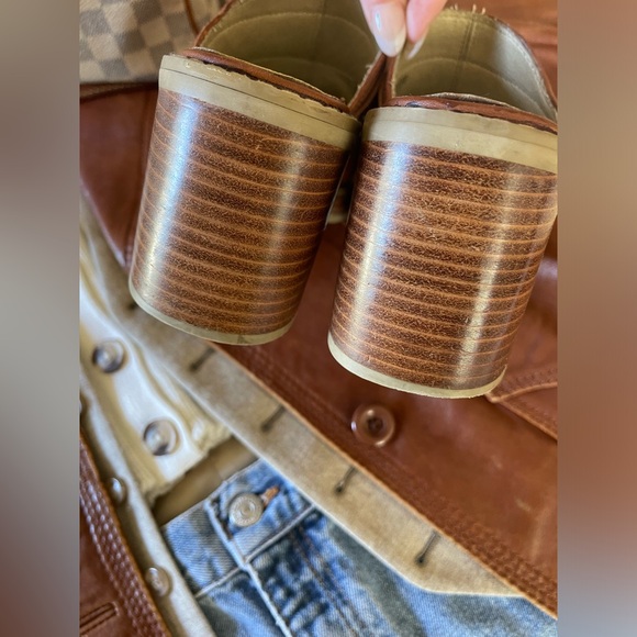 FRYE | Dusty Platform Clogs - Picture 5 of 8